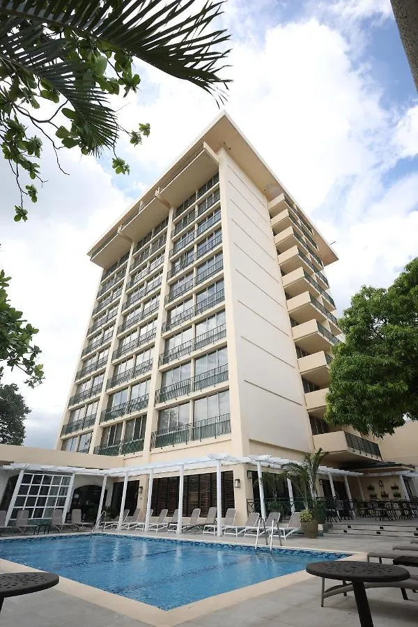 Courtleigh Hotel & Suites Kingston