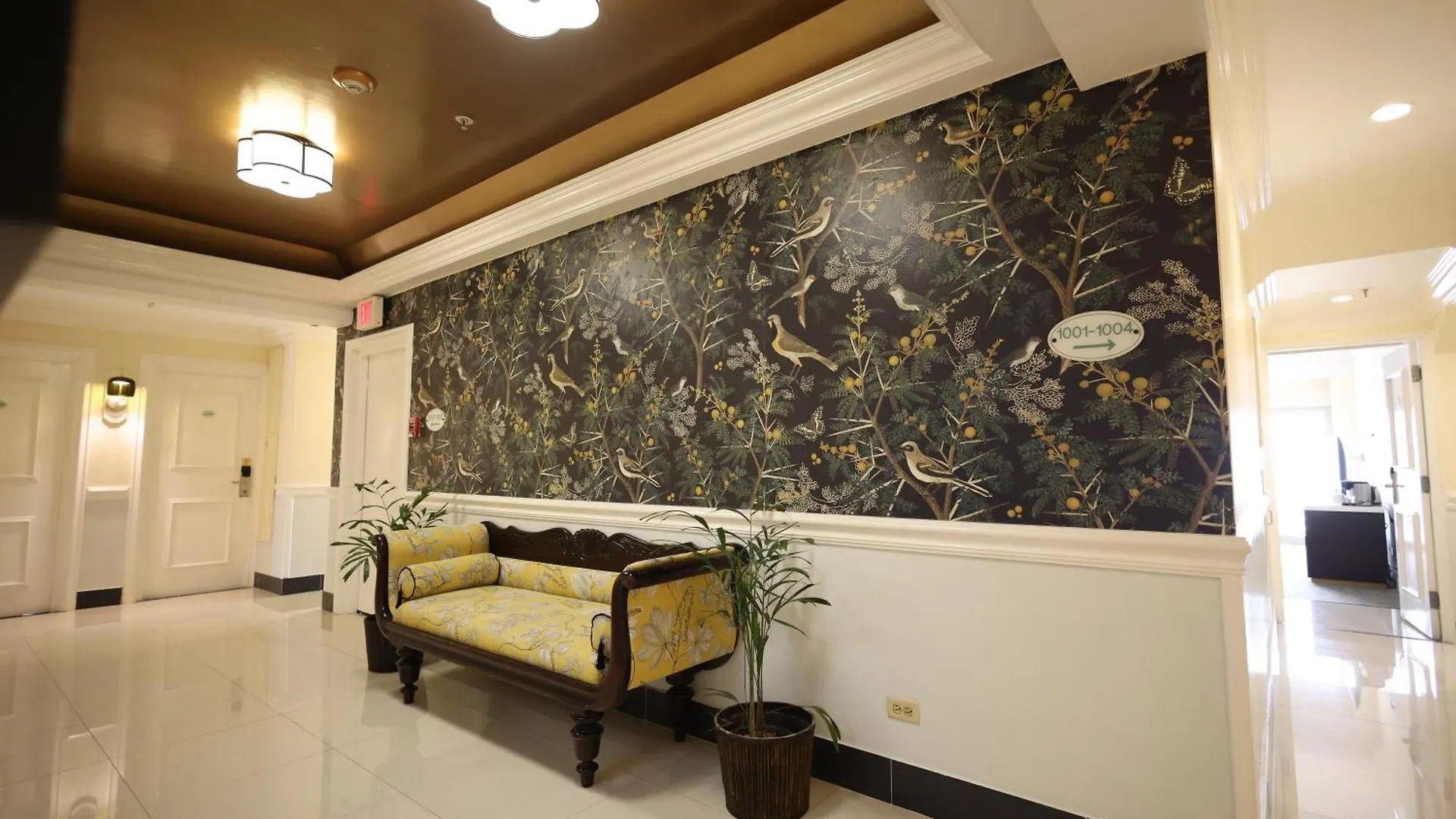 Courtleigh Hotel & Suites Kingston