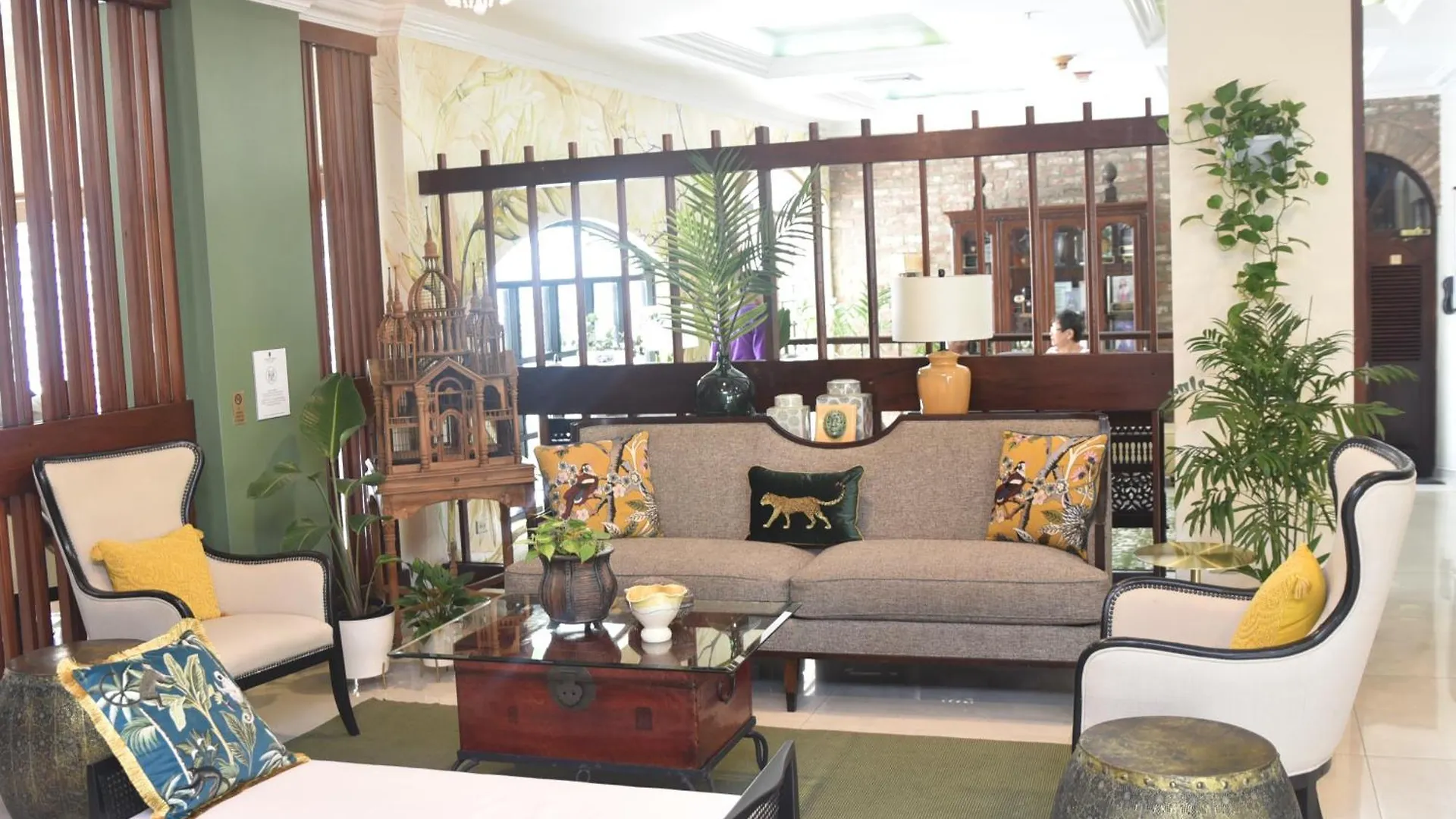 Courtleigh Hotel & Suites Kingston